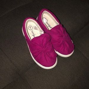 👧Cat & Jack toddler slip ons👧